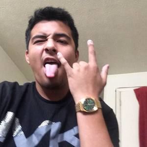 Meet your Posher, Ulises